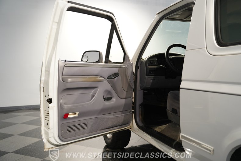 1995 Ford Bronco 37