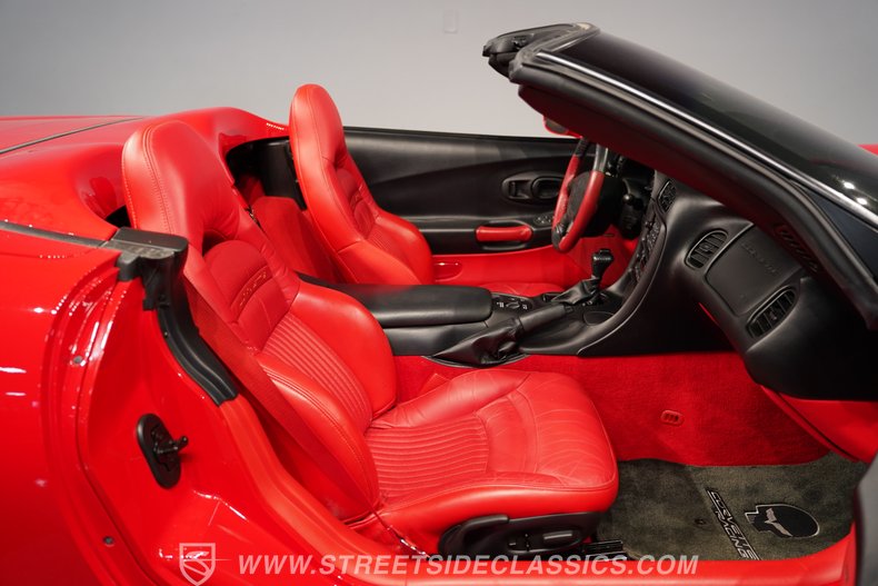 2004 Chevrolet Corvette 47