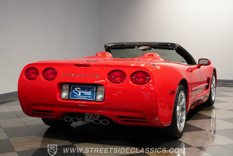 2004 Chevrolet Corvette 12