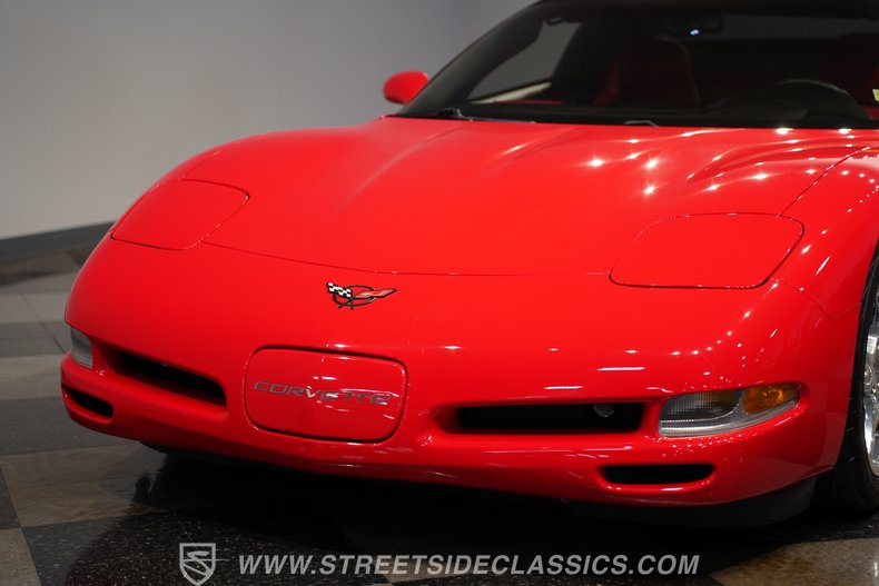 2004 Chevrolet Corvette 20