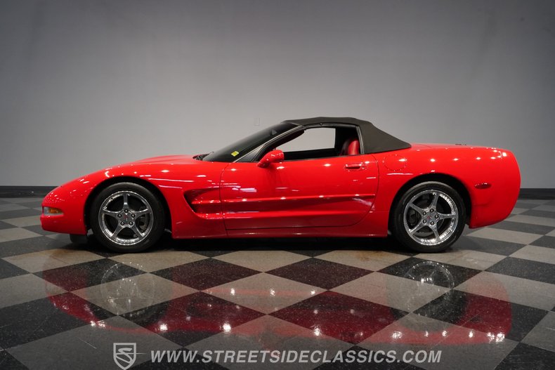 2004 Chevrolet Corvette 8