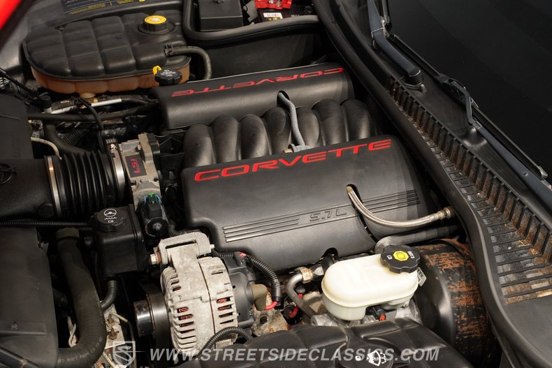 2004 Chevrolet Corvette 3