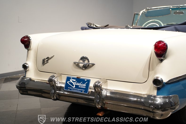 1954 Oldsmobile Rocket 88 27