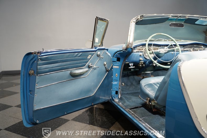 1954 Oldsmobile Rocket 88 37