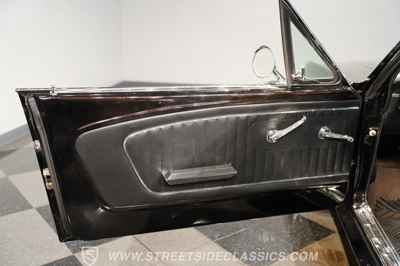 1965 Ford Mustang 38