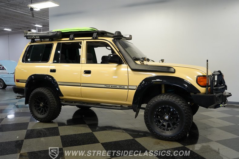 For Sale 1991 Toyota Land Cruiser Stock# 10424-CHA Fullscreen Grid Image 16