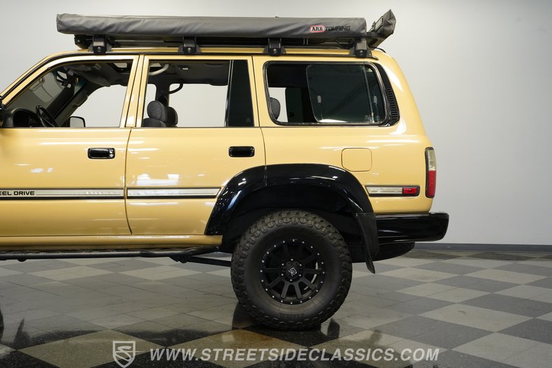 For Sale 1991 Toyota Land Cruiser Stock# 10424-CHA Fullscreen Grid Image 25