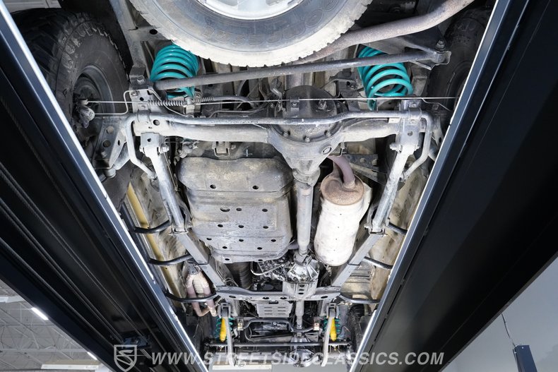 For Sale 1991 Toyota Land Cruiser Stock# 10424-CHA Fullscreen Grid Image 74