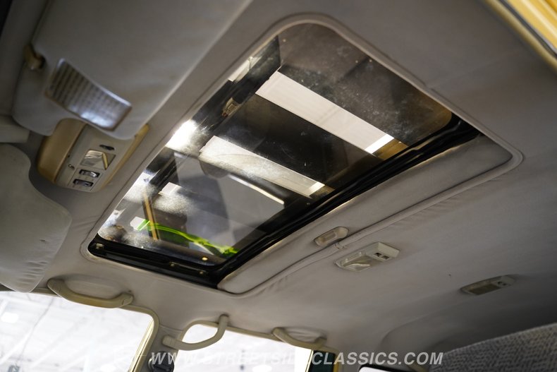 For Sale 1991 Toyota Land Cruiser Stock# 10424-CHA Fullscreen Grid Image 45