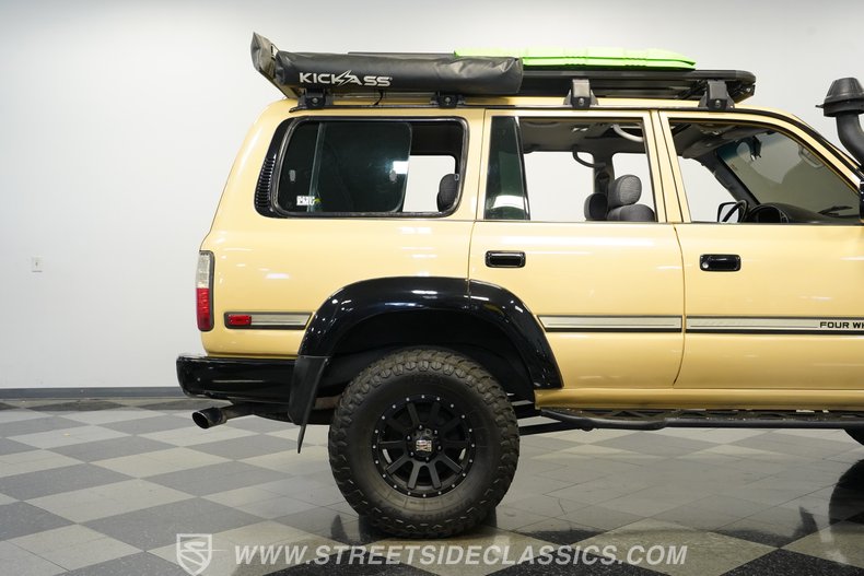 For Sale 1991 Toyota Land Cruiser Stock# 10424-CHA Fullscreen Grid Image 30