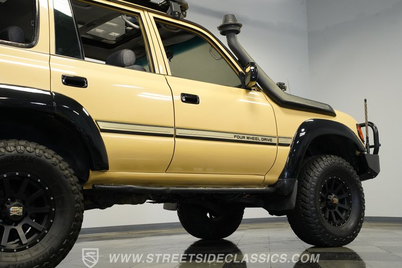 For Sale 1991 Toyota Land Cruiser Stock# 10424-CHA Fullscreen Grid Image 29