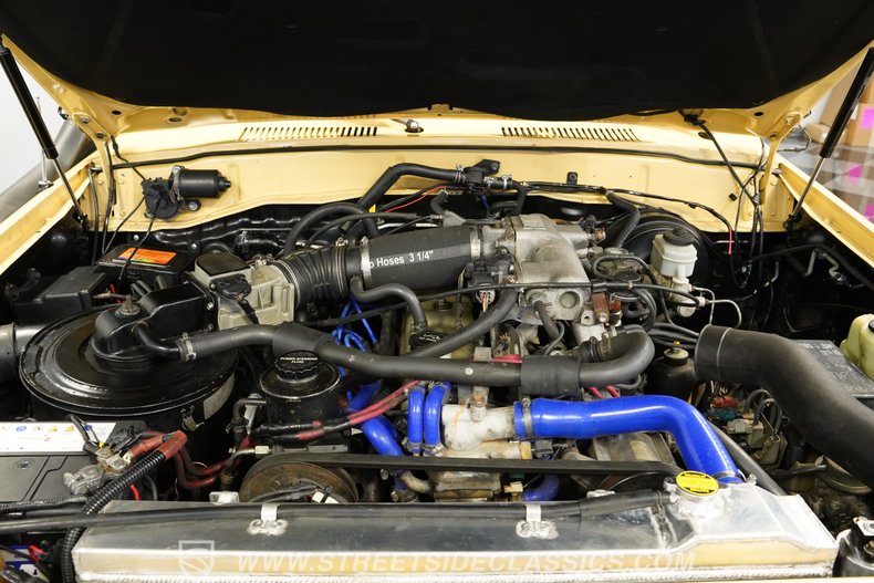 For Sale 1991 Toyota Land Cruiser Stock# 10424-CHA Fullscreen Grid Image 3
