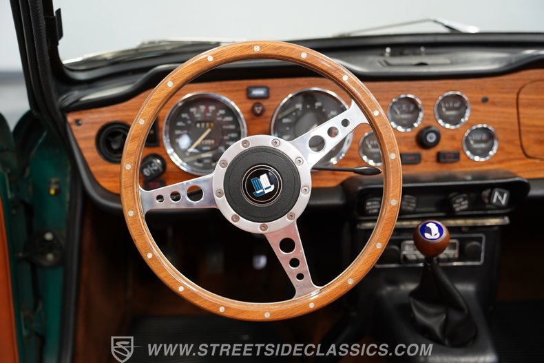 1973 Triumph TR6 39