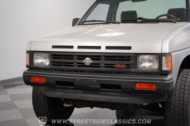 1990 Nissan Hardbody 20