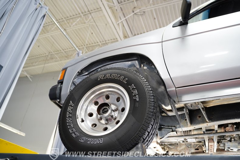 1990 Nissan Hardbody 68
