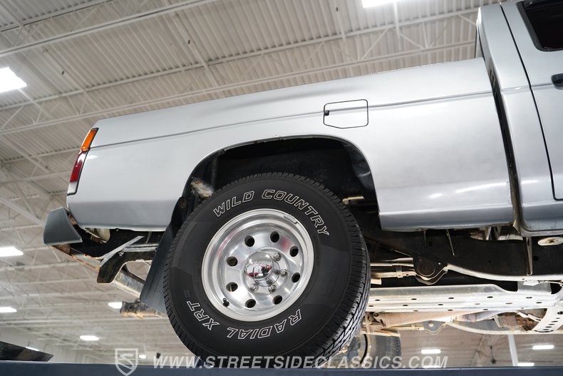 1990 Nissan Hardbody 71