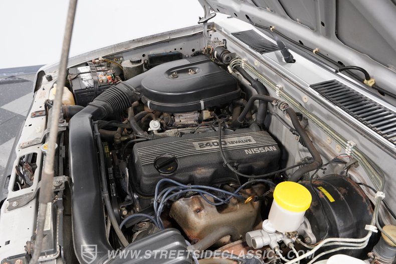 1990 Nissan Hardbody 33