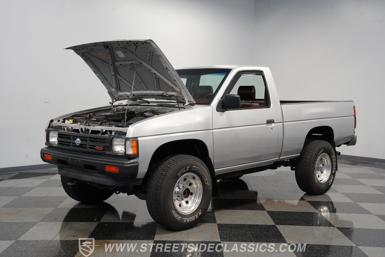 1990 Nissan Hardbody 32