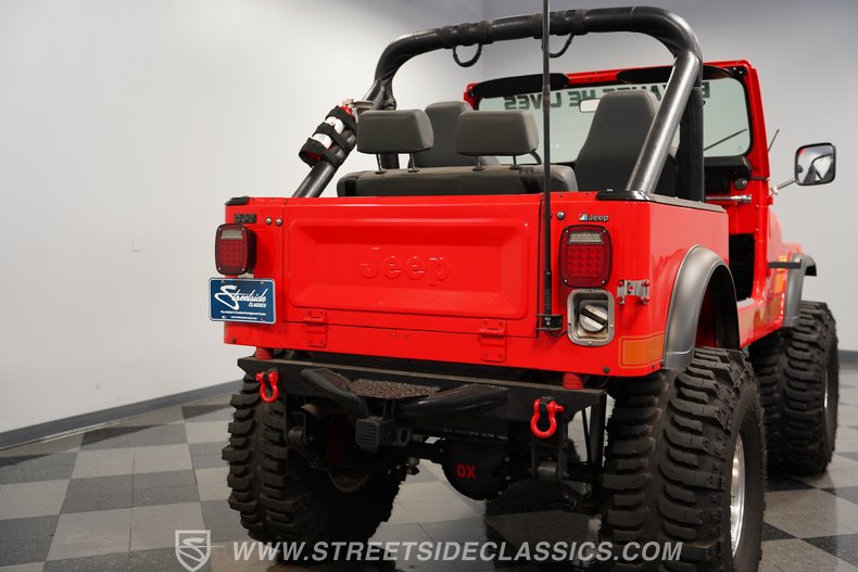 1985 Jeep CJ7 26