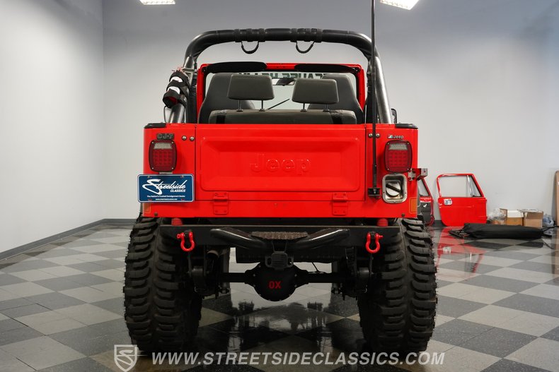 1985 Jeep CJ7 11