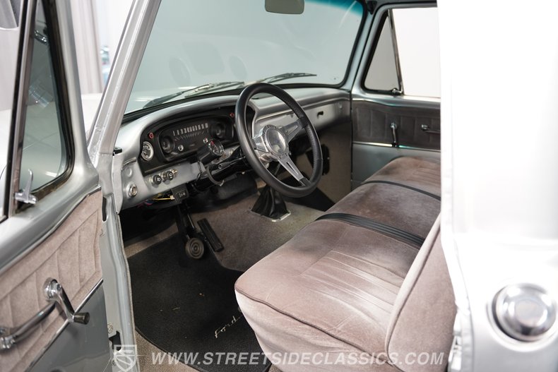 1966 Ford F-100 4