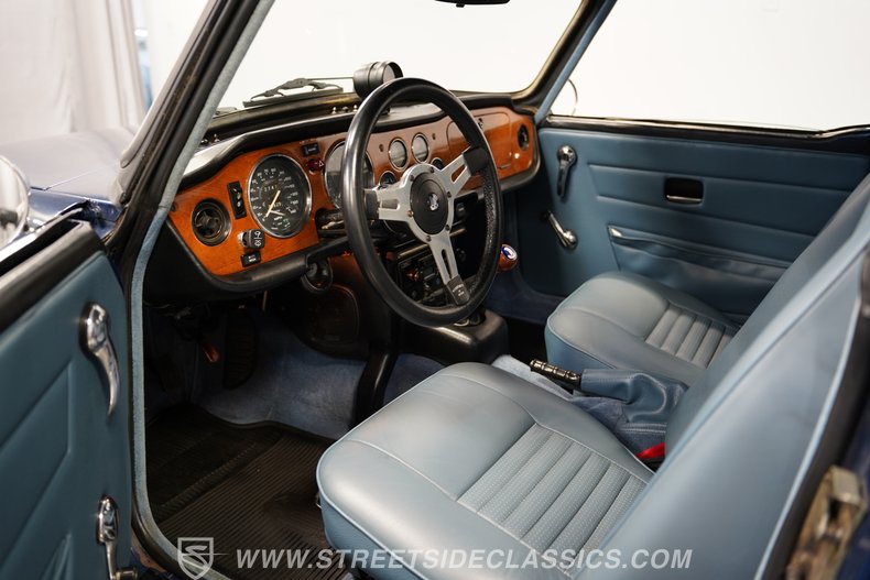 1974 Triumph TR6 4