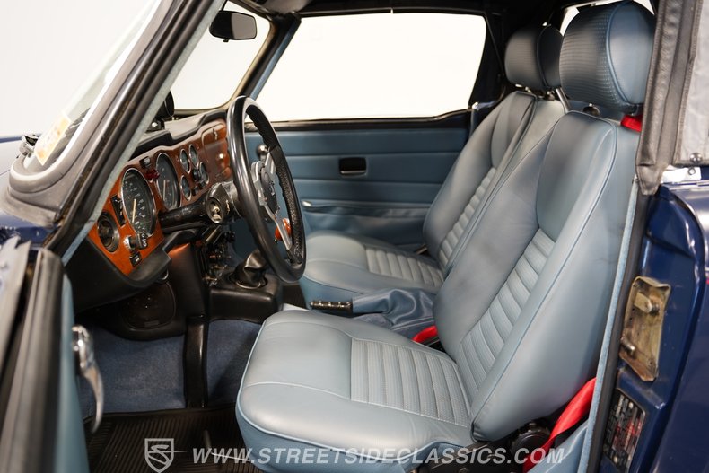 1974 Triumph TR6 39