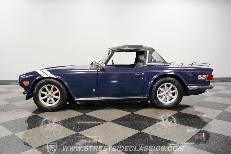 1974 Triumph TR6 8