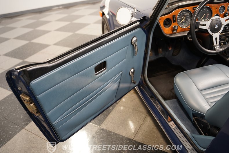 1974 Triumph TR6 37