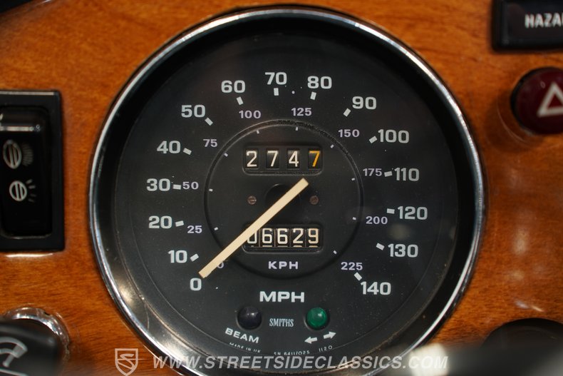 1974 Triumph TR6 42