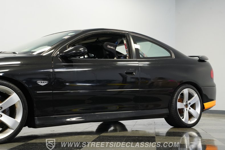 For Sale 2005 Pontiac GTO Stock# 10439-CHA Fullscreen Grid Image 23