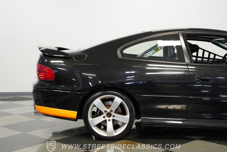 For Sale 2005 Pontiac GTO Stock# 10439-CHA Fullscreen Grid Image 30