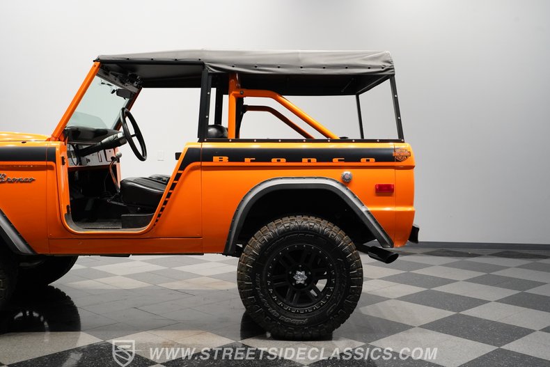 1974 Ford Bronco 25