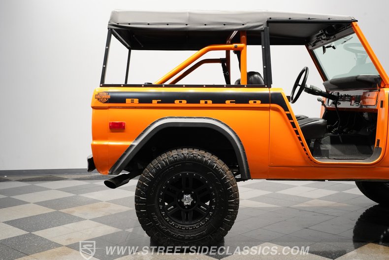 1974 Ford Bronco 30