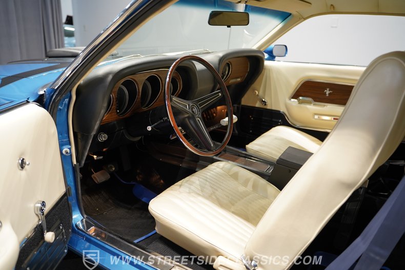 1970 Ford Mustang 4