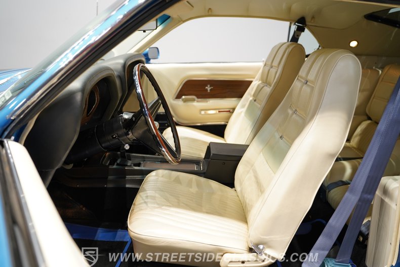1970 Ford Mustang 39