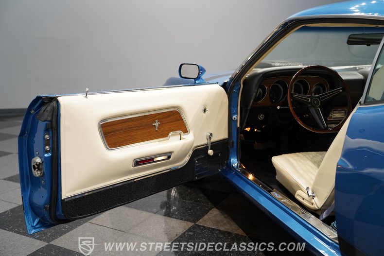 1970 Ford Mustang 37
