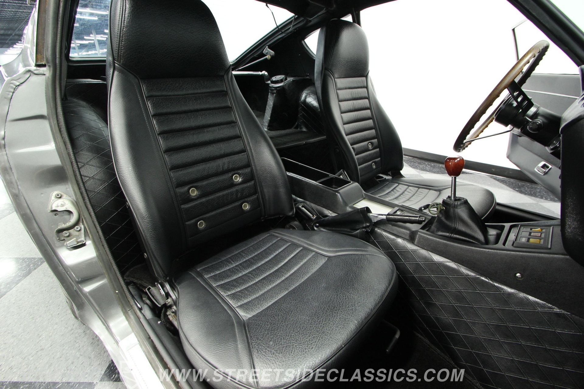 1972 Datsun 240Z | Classic Cars for Sale - Streetside Classics
