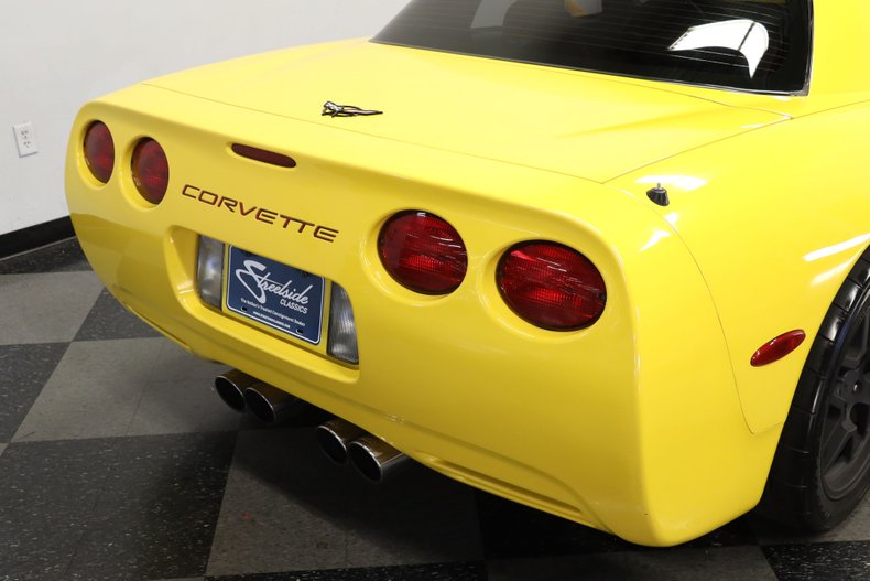 2002 Chevrolet Corvette 19