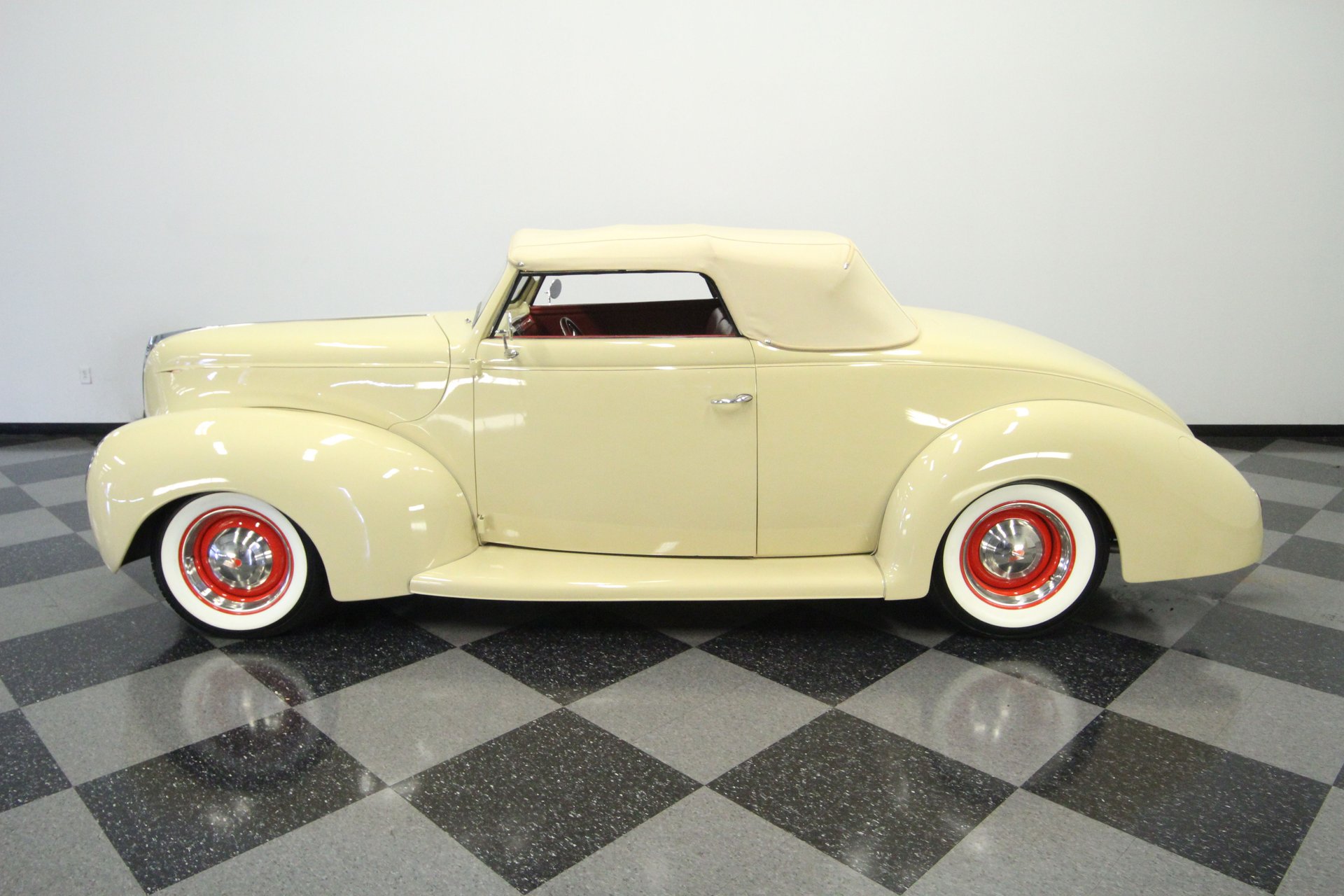 1939 ford deluxe convertible restomod