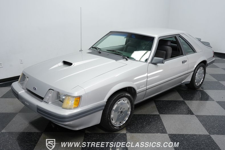 1985 Ford Mustang 18