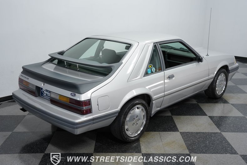 1985 Ford Mustang 24