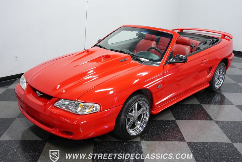 1995 Ford Mustang 18