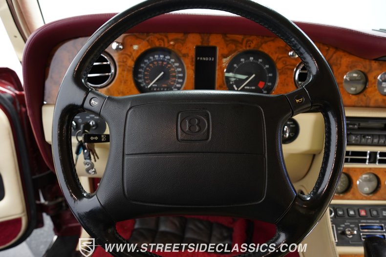1995 Bentley Brooklands 37