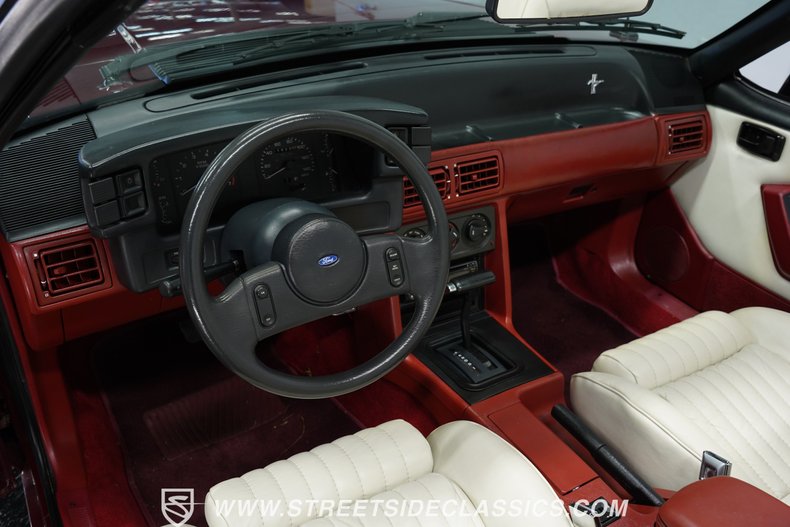 1989 Ford Mustang Convertible 35