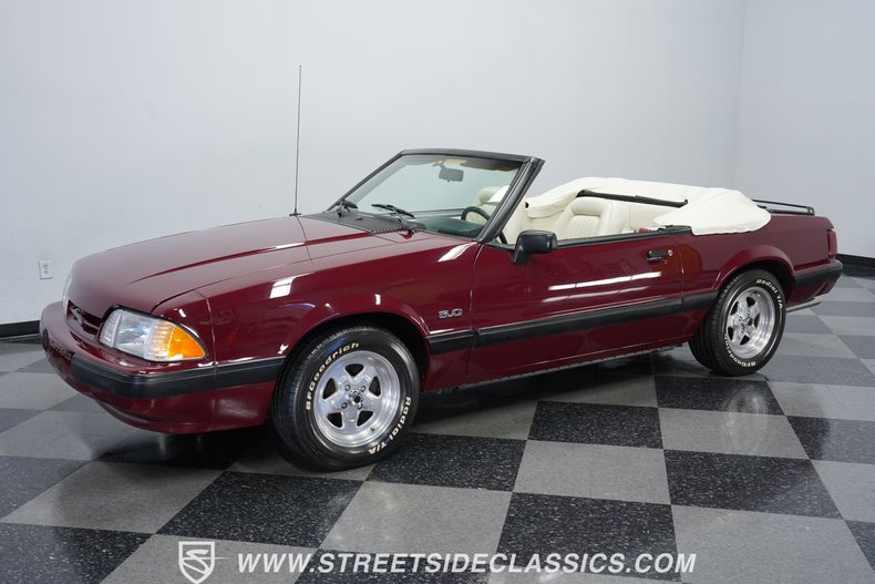 1989 Ford Mustang Convertible 5