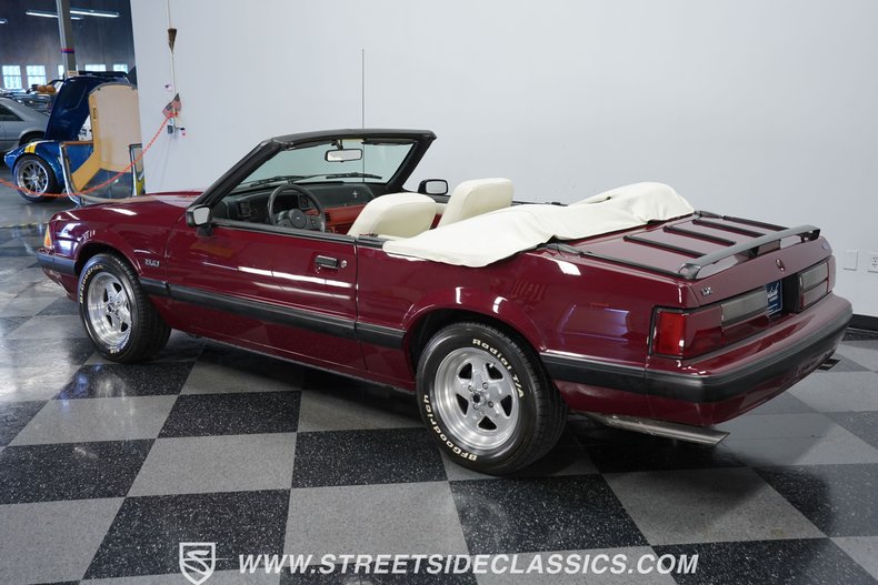 1989 Ford Mustang Convertible 6