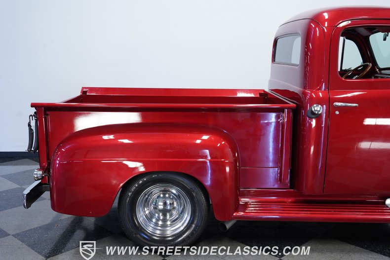 1952 Ford F-1 27