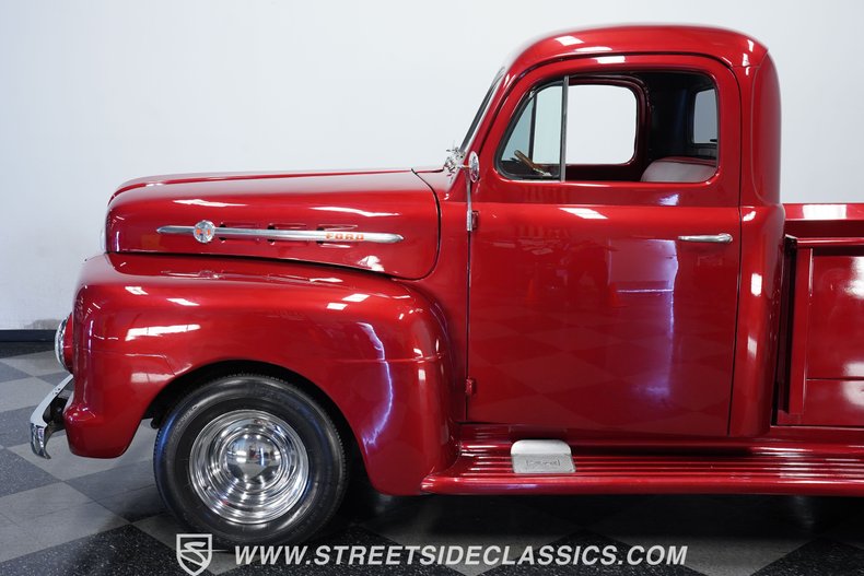1952 Ford F-1 21