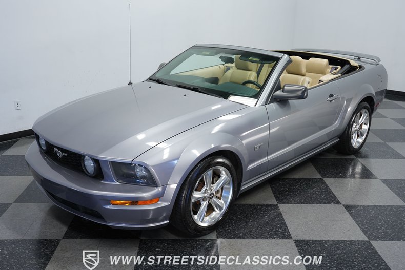 2006 Ford Mustang 18
